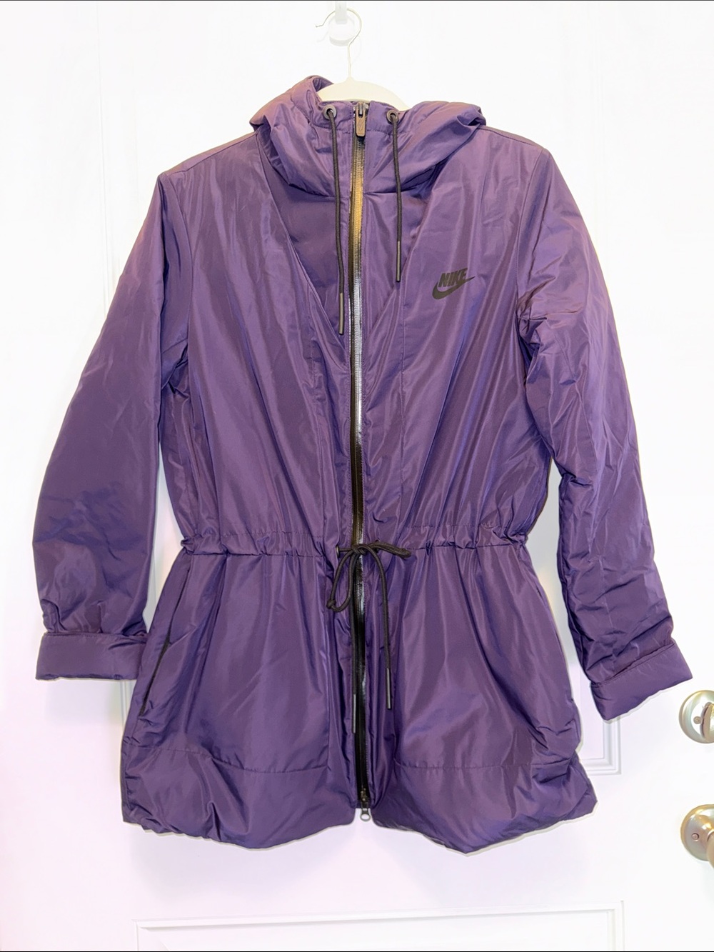 Nike Women's down filled Purple Hooded Drawstring Parka Jacket size small